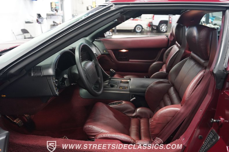 Chevrolet-Corvette-1993-Ruby-Red-Metallic-Ruby-Red-45