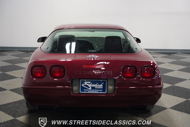 Chevrolet-Corvette-1993-Ruby-Red-Metallic-Ruby-Red-5