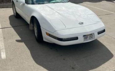 Chevrolet-Corvette-1993-White-Gray