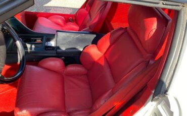 Chevrolet-Corvette-1993-White-Red-13