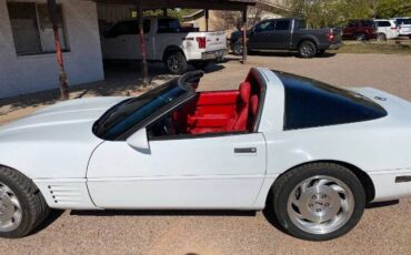 Chevrolet-Corvette-1993-White-Red-7