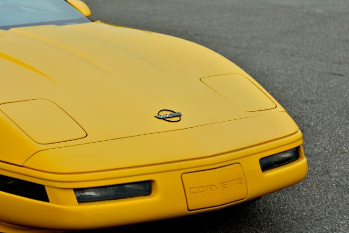 Chevrolet-Corvette-1993-Yellow-Black-16