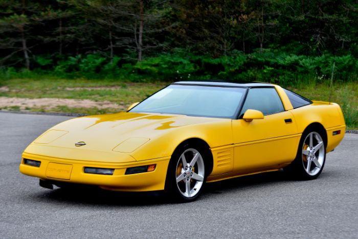 Chevrolet-Corvette-1993-Yellow-Black-31