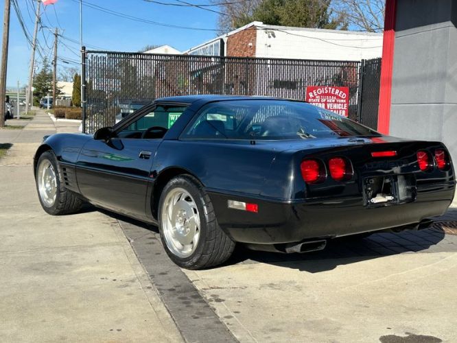 Chevrolet-Corvette-1994-17