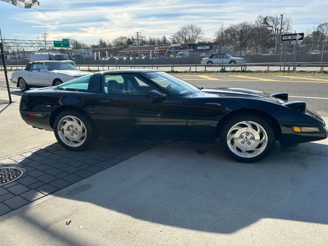 Chevrolet-Corvette-1994-23