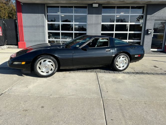 Chevrolet-Corvette-1994-29