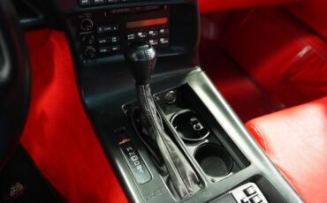 Chevrolet-Corvette-1994-Arctic-White-Red-31