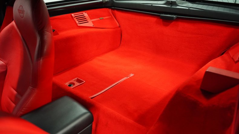 Chevrolet-Corvette-1994-Arctic-White-Red-4
