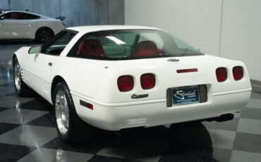 Chevrolet-Corvette-1994-Arctic-White-Red-42