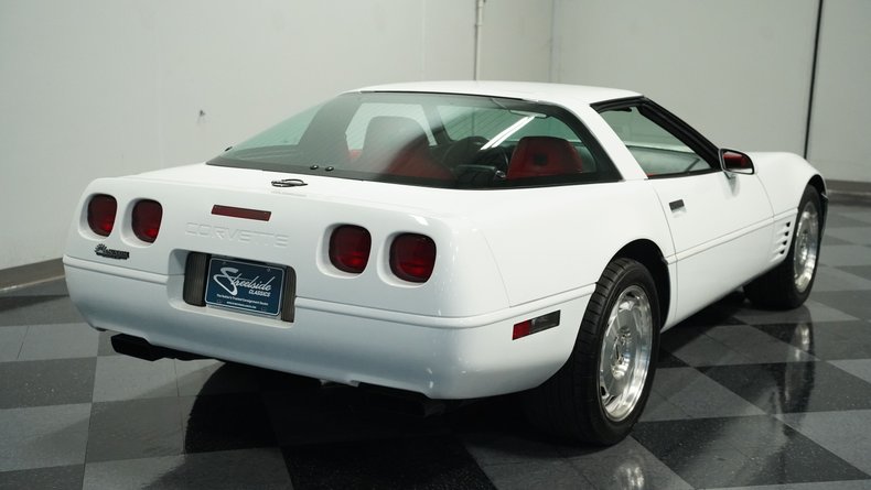 Chevrolet-Corvette-1994-Arctic-White-Red-44