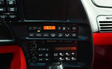 Chevrolet-Corvette-1994-Arctic-White-Red-7
