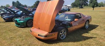 Chevrolet-Corvette-1994-Copper-Metallic-4