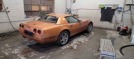 Chevrolet-Corvette-1994-Copper-Metallic-9