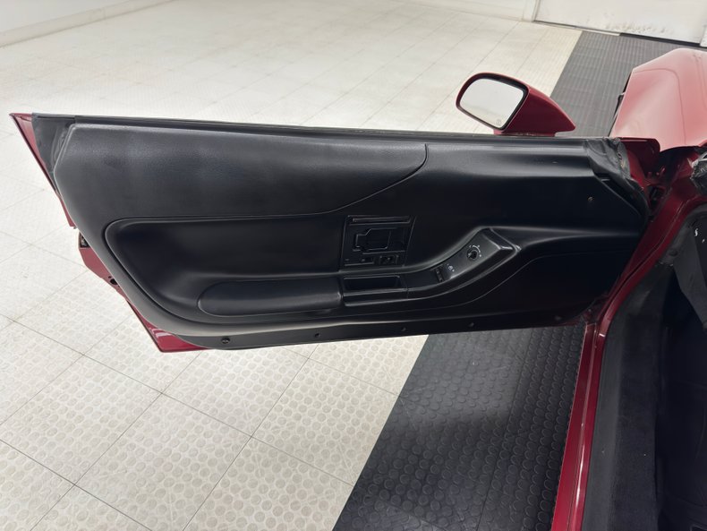 Chevrolet-Corvette-1994-Dark-Red-Metallic-Black-31