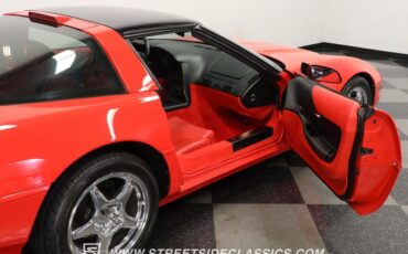 Chevrolet-Corvette-1994-Torch-Red-Red-12