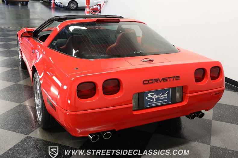Chevrolet-Corvette-1994-Torch-Red-Red-15