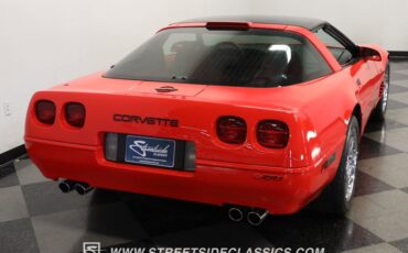 Chevrolet-Corvette-1994-Torch-Red-Red-17