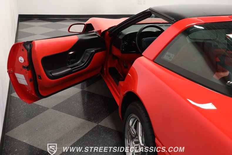 Chevrolet-Corvette-1994-Torch-Red-Red-21