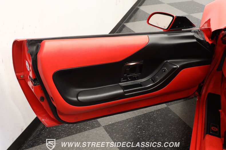 Chevrolet-Corvette-1994-Torch-Red-Red-3