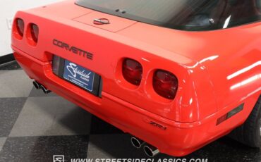 Chevrolet-Corvette-1994-Torch-Red-Red-34