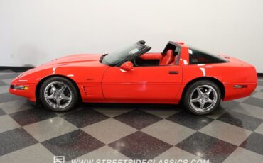 Chevrolet-Corvette-1994-Torch-Red-Red