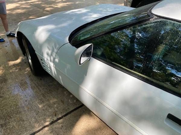 Chevrolet-Corvette-1994-White-4