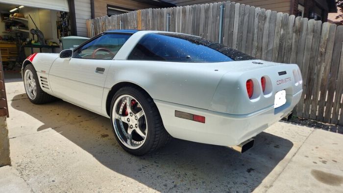 Chevrolet-Corvette-1994-White-Red-Leather-1