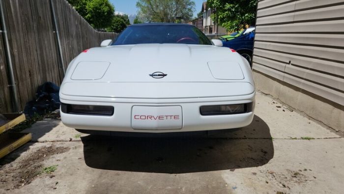 Chevrolet-Corvette-1994-White-Red-Leather-10