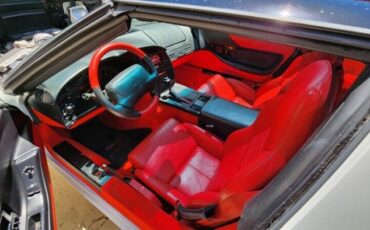 Chevrolet-Corvette-1994-White-Red-Leather-11