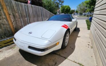 Chevrolet-Corvette-1994-White-Red-Leather-15