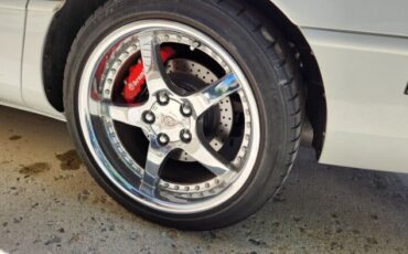 Chevrolet-Corvette-1994-White-Red-Leather-3