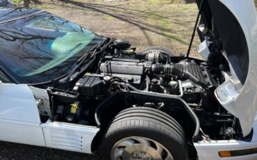 Chevrolet-Corvette-1994-white-12