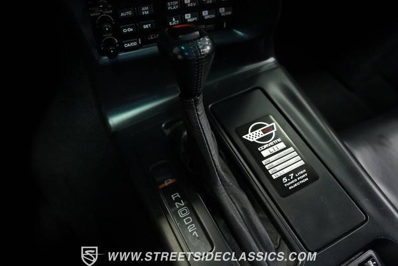 Chevrolet-Corvette-1995-Admiral-Blue-Black-15