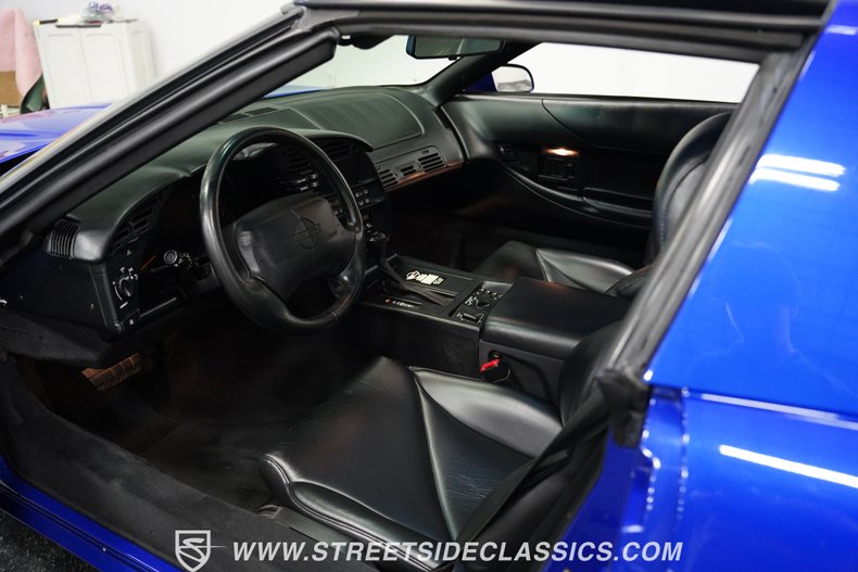 Chevrolet-Corvette-1995-Admiral-Blue-Black-2