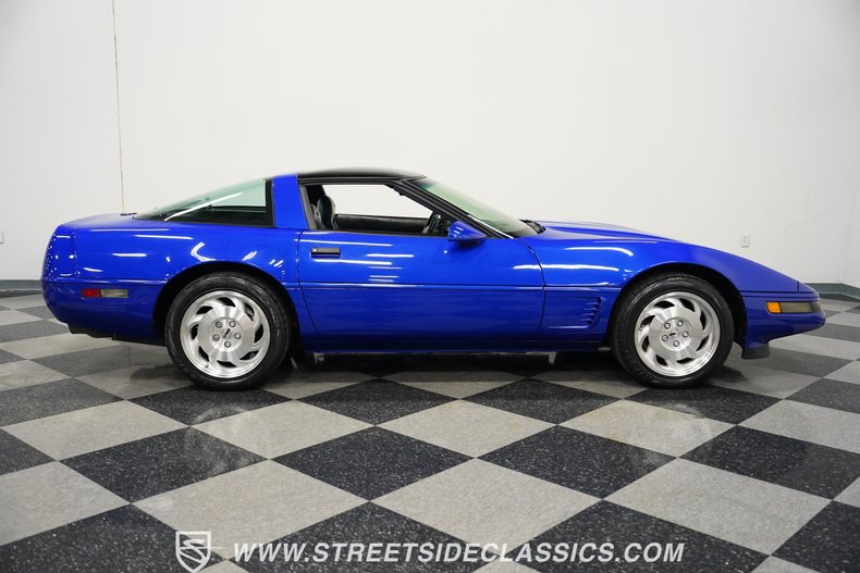 Chevrolet-Corvette-1995-Admiral-Blue-Black-24