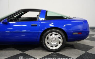 Chevrolet-Corvette-1995-Admiral-Blue-Black-32