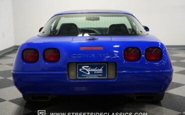 Chevrolet-Corvette-1995-Admiral-Blue-Black-33