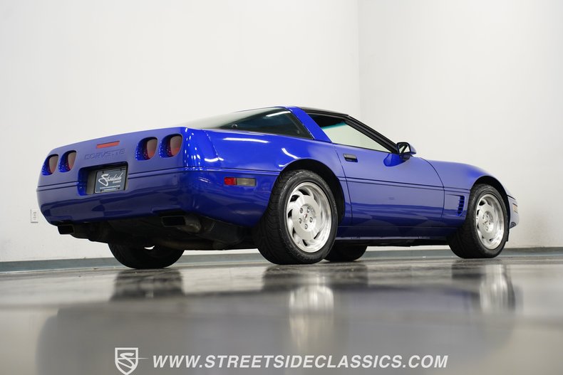 Chevrolet-Corvette-1995-Admiral-Blue-Black-35