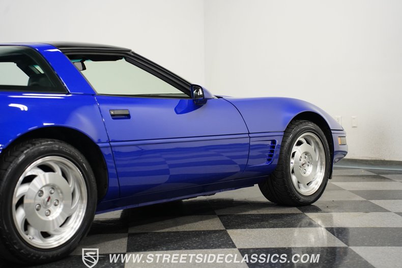 Chevrolet-Corvette-1995-Admiral-Blue-Black-36