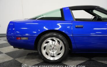 Chevrolet-Corvette-1995-Admiral-Blue-Black-37