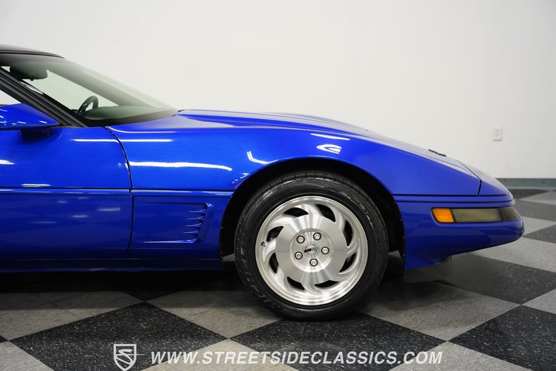 Chevrolet-Corvette-1995-Admiral-Blue-Black-38
