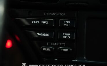 Chevrolet-Corvette-1995-Admiral-Blue-Black-48