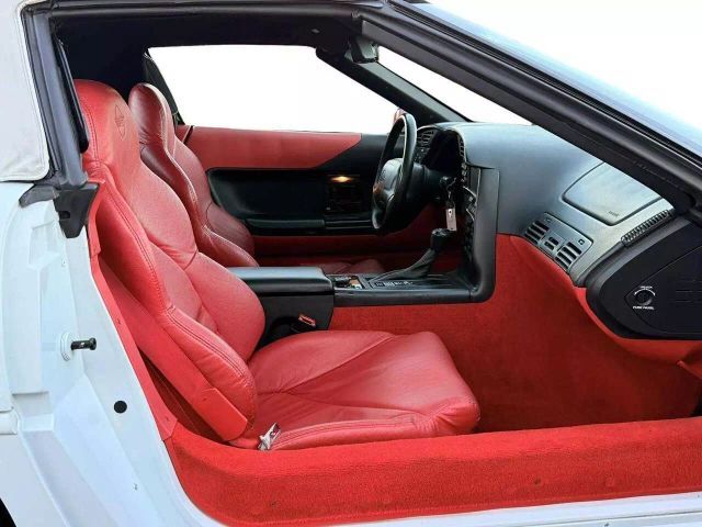 Chevrolet-Corvette-1995-Convertible-11