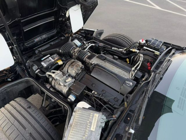 Chevrolet-Corvette-1995-Convertible-17