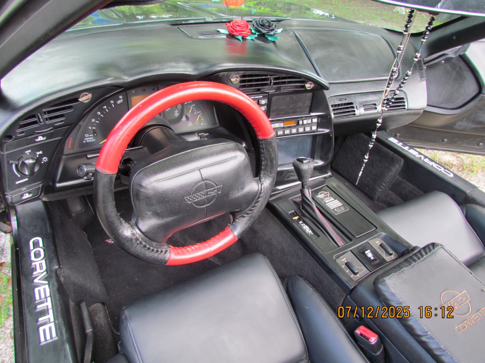 Chevrolet-Corvette-1995-Convertible-21