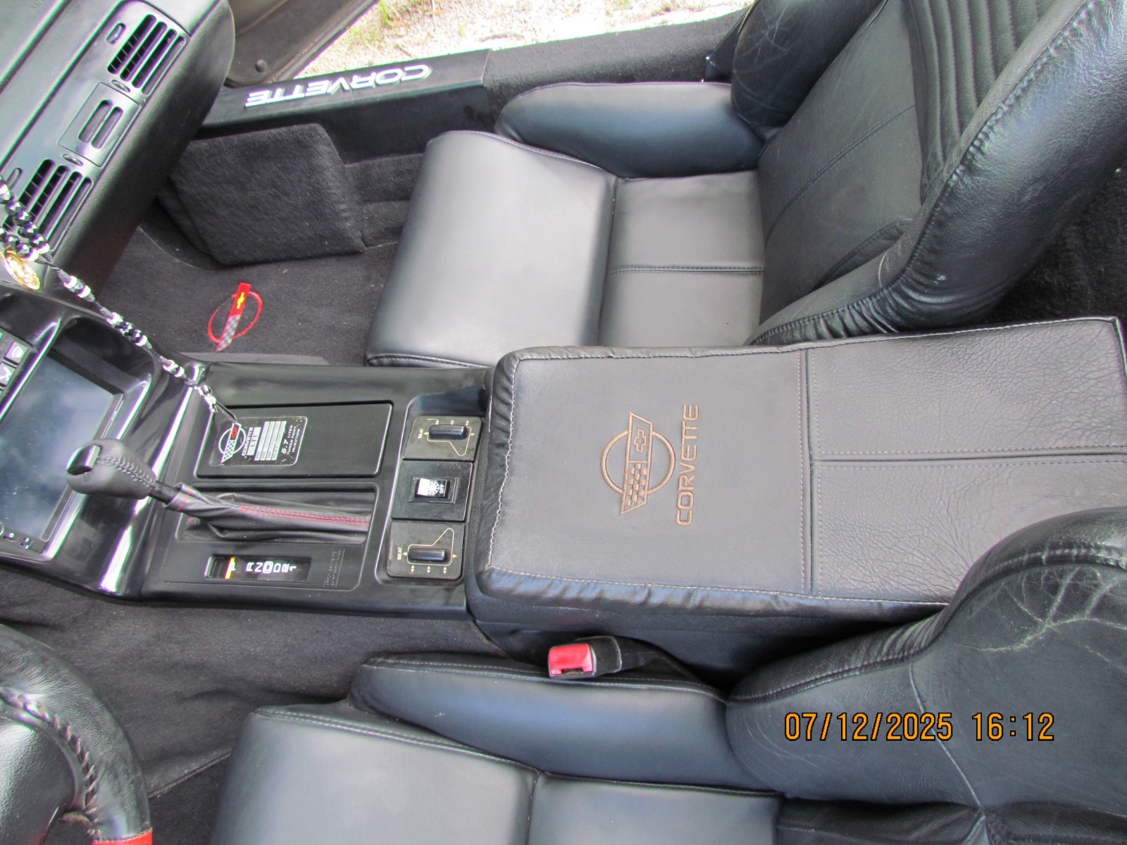 Chevrolet-Corvette-1995-Convertible-22