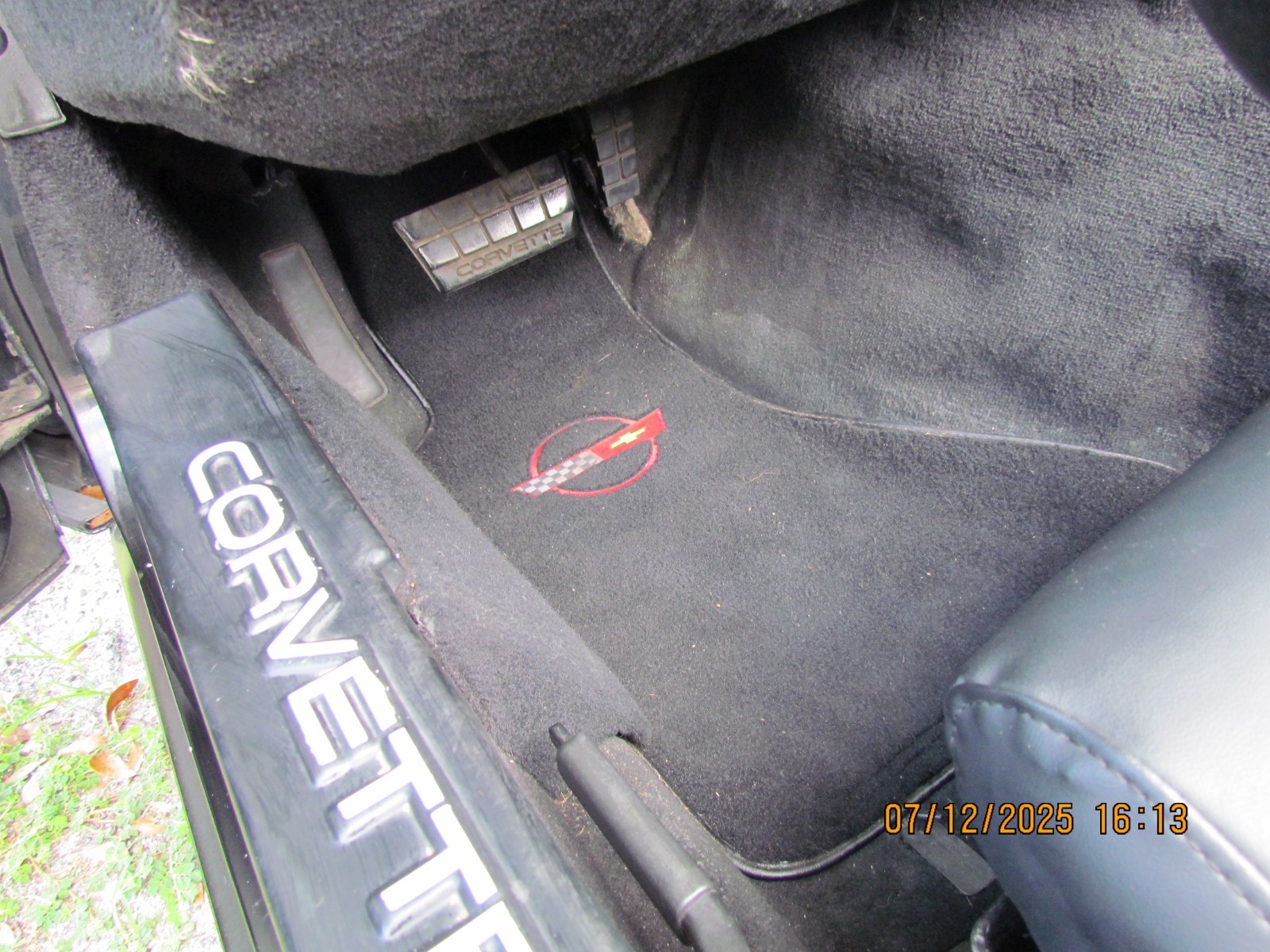 Chevrolet-Corvette-1995-Convertible-25