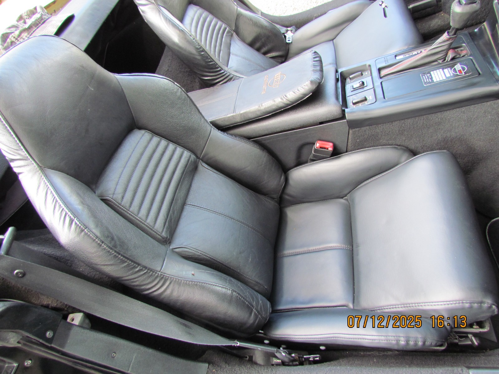 Chevrolet-Corvette-1995-Convertible-27