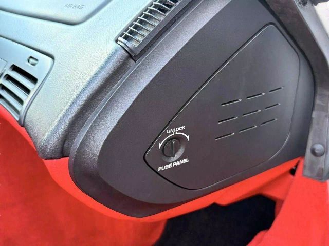 Chevrolet-Corvette-1995-Convertible-29