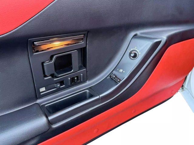Chevrolet-Corvette-1995-Convertible-30